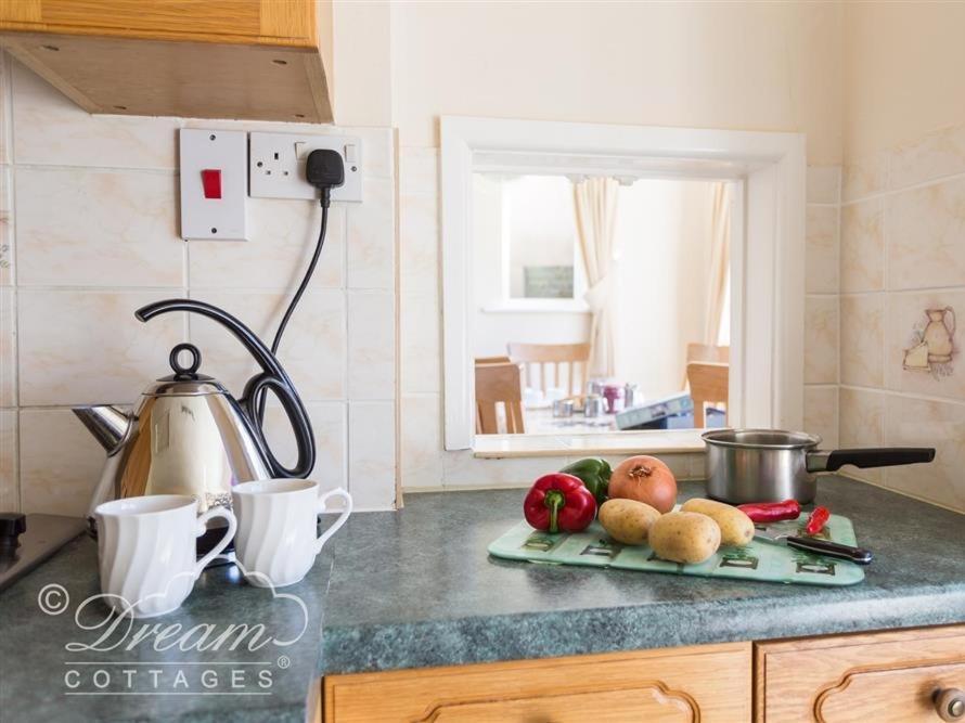 Hillview Bungalow Burton Bradstock Eksteriør bilde