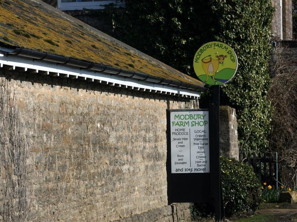 Hillview Bungalow Burton Bradstock Eksteriør bilde